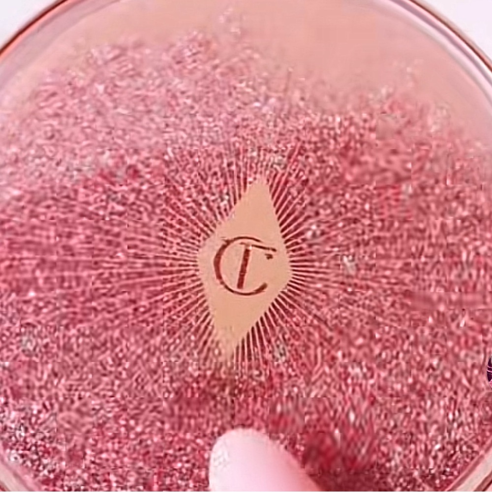 (Discontinued) Charlotte Tilbury Limited-edition glitter sparkle case